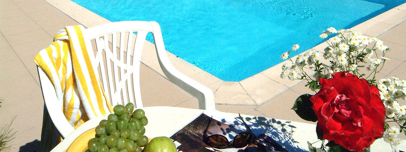 https://www.selectcottages.com/sites/default/files/revslider/image/brittany-gites-private-pool.jpg