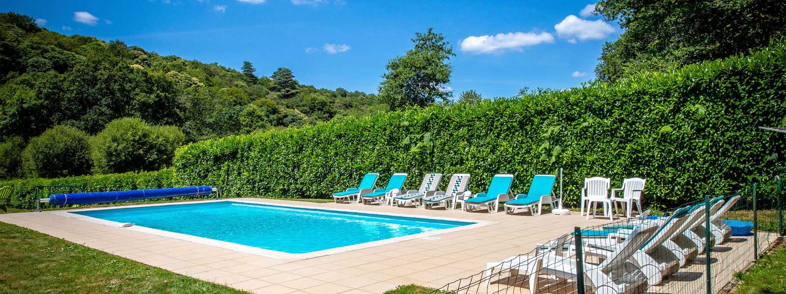 https://www.selectcottages.com/sites/default/files/revslider/image/la-garenne-swimming-pool.jpg