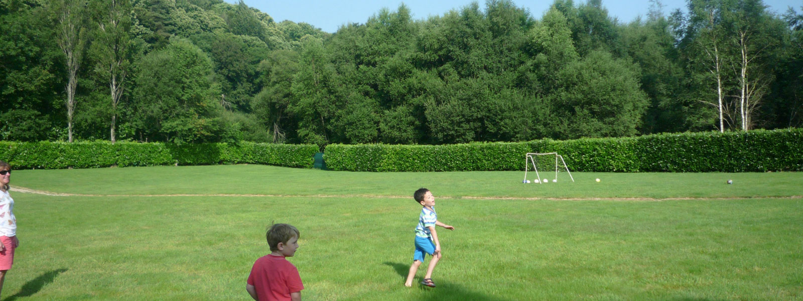 https://www.selectcottages.com/sites/default/files/revslider/image/lagarenne-4-acre-gardens.jpg