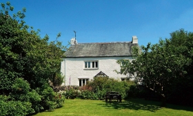 The Farmhouse large four bedroom cottage in the Lake District